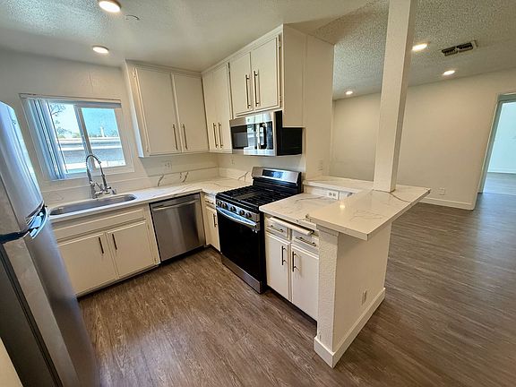 5th image of 3722 S Canfield Ave APT 204