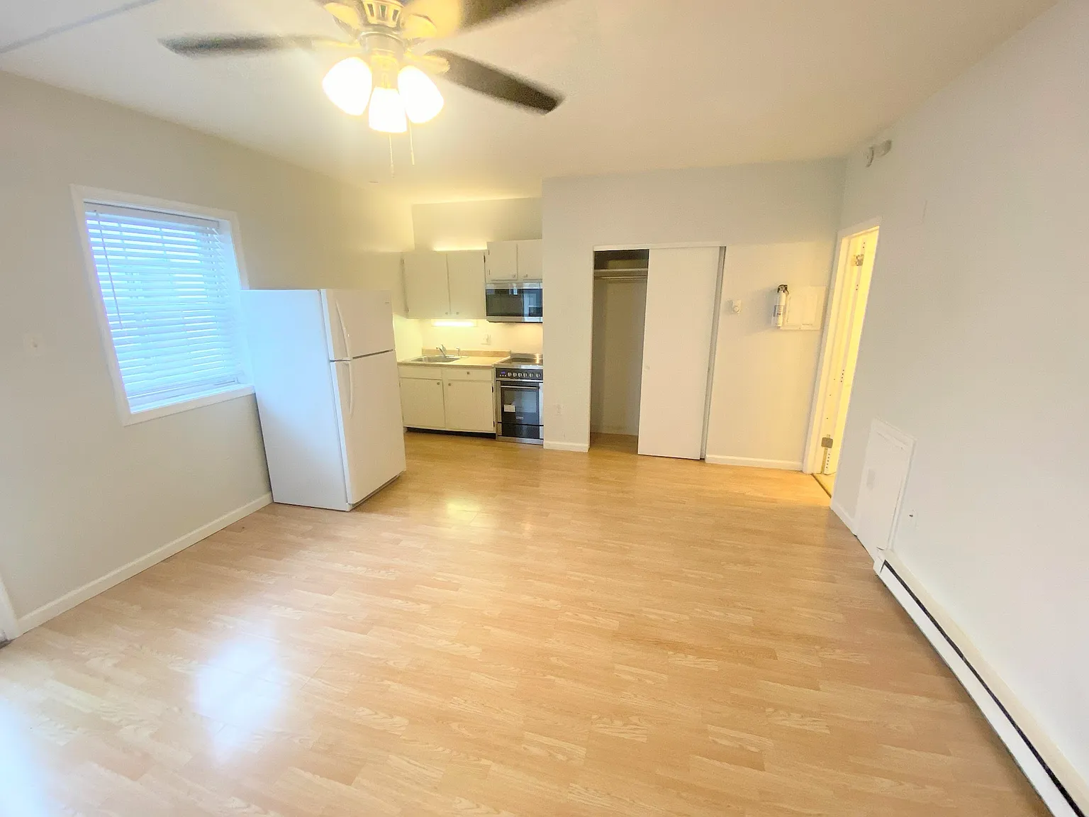 Studio, 450 sqft, $825 — Photo 4