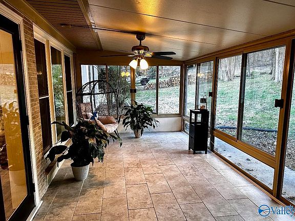 4th image of 11017 Mount Charron Rd NW