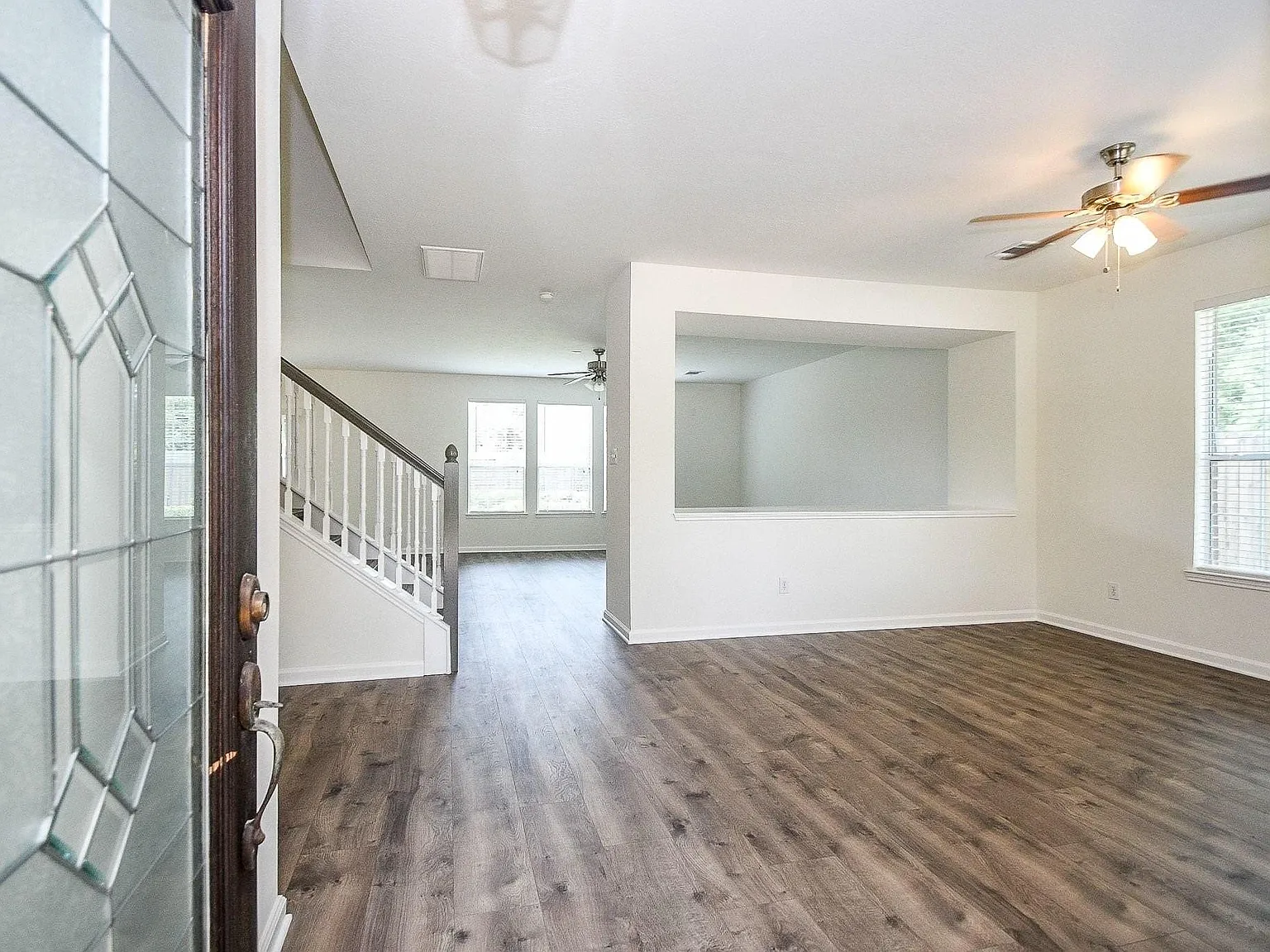3 bed, 2.5 bath, 2591 sqft, $2,700 — Photo 3