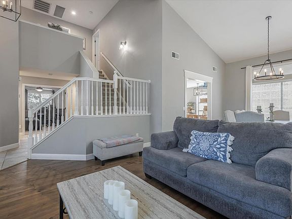 5th image of 1304 Avenida Alvarado