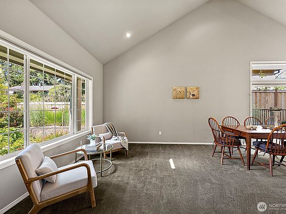 5th image of 1322 Farwell Avenue NW