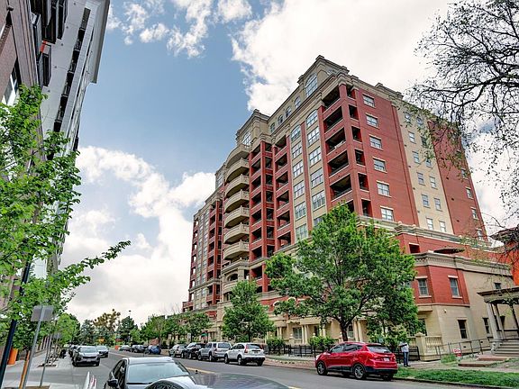 5th image of 1950 N Logan St APT 1112