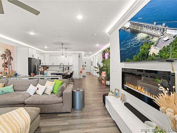 3rd image of 1065 Topsider Ln #408