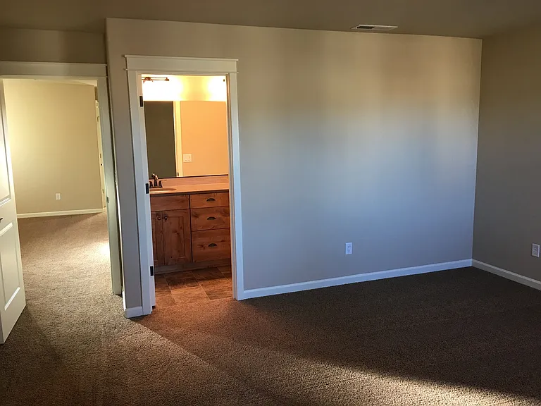20803 Boulderfield Ave — Photo 8