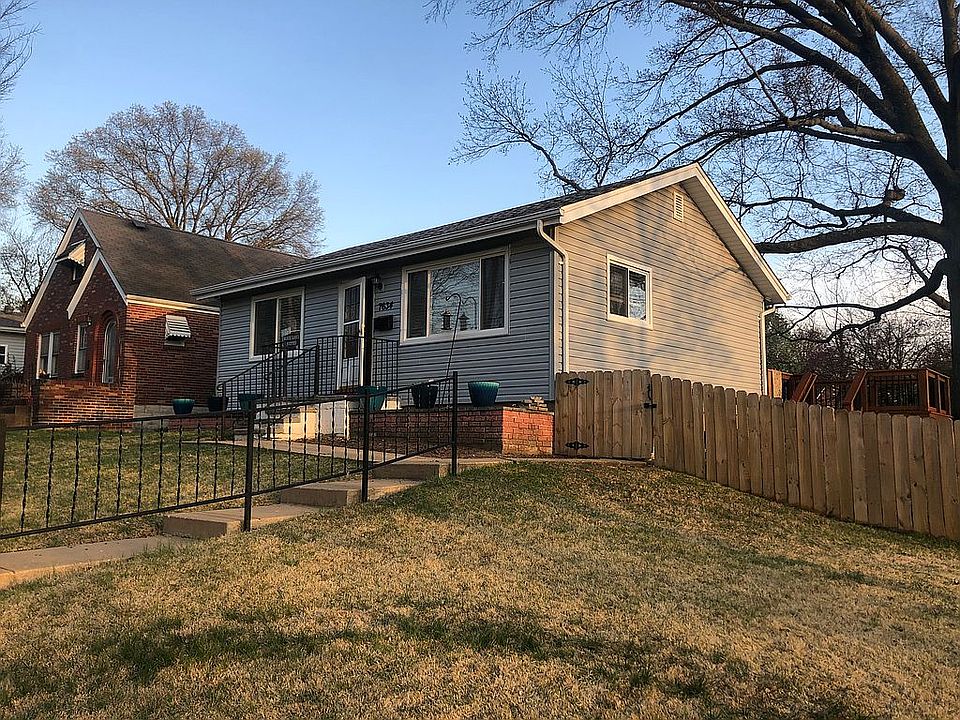 1st image of 7634 W Bruno Ave