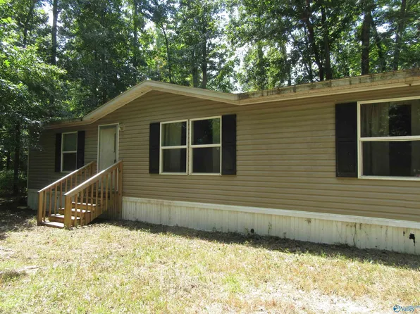 5484 County Road 170, Hillsboro, AL 35643