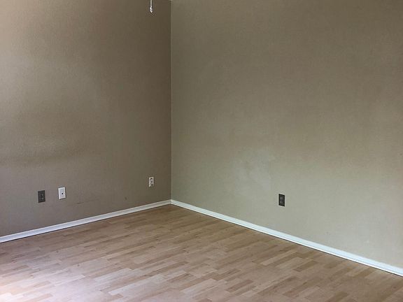 5th image of 12127 Trotwood Dr