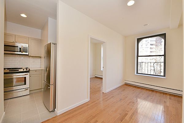 1st image of 215 E Broadway APT 5F
