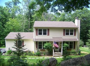 6 Patriot Rd, Lake Hopatcong, NJ 07849