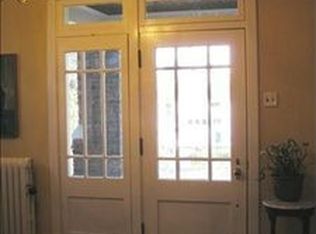 135 N Bompart Ave, Saint Louis, MO 63119