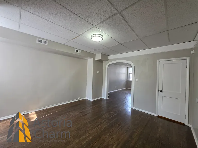 1418 N Dukeland St — Photo 7