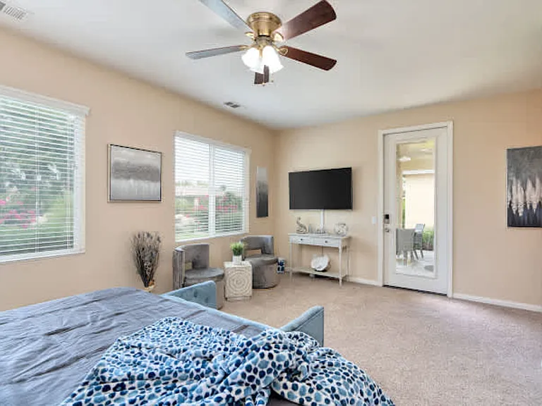 Hopkins Dr — Photo 36