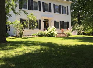 240 N 9th St, Hamilton, IL 62341