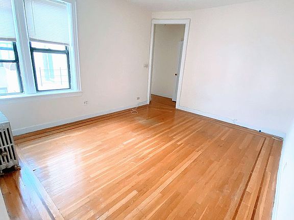 4th image of 25-26 44th St #D1