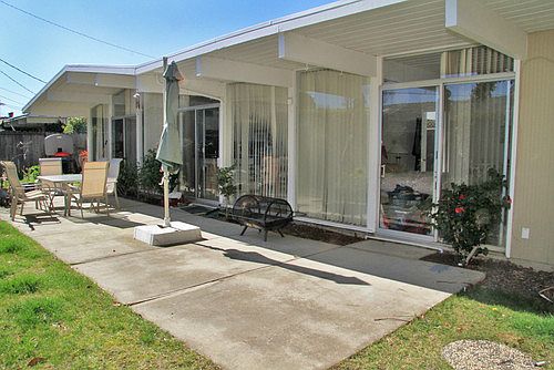 4th image of 1140 Tangerine Way