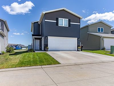 6943 Majestic Loop, Bismarck, ND, 58503
