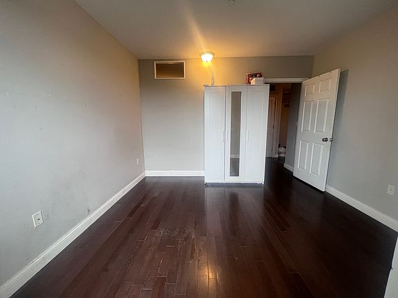 5th image of 327 Centre St APT 306