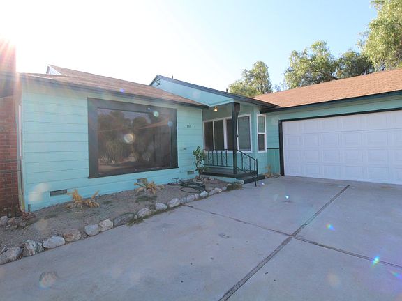 2nd image of 1555 N Monterey Ave