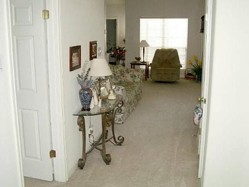 4th image of 138 OAKWELL FARMS PKWY #1