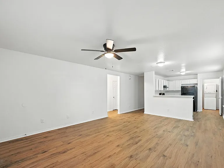 1713 Manor Garden Curv — Photo 18
