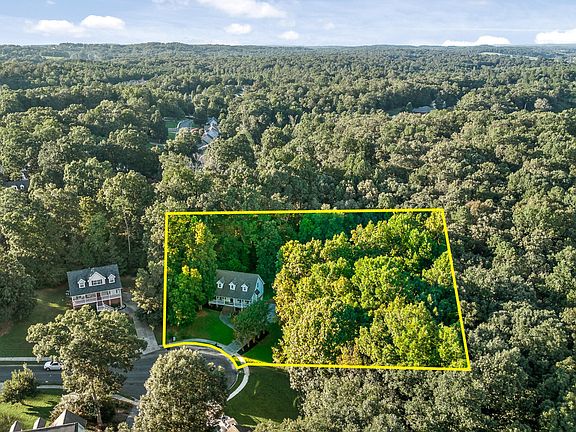 3rd image of 151 Blair Rd NW