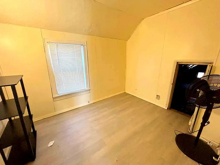 153 Sumner Pl #2 — Photo 2