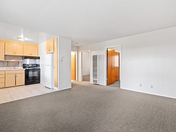 4th image of 564 Baden Ave #3