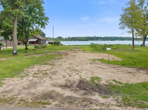 20306 Hillandale Rd, White Pigeon, MI 49099