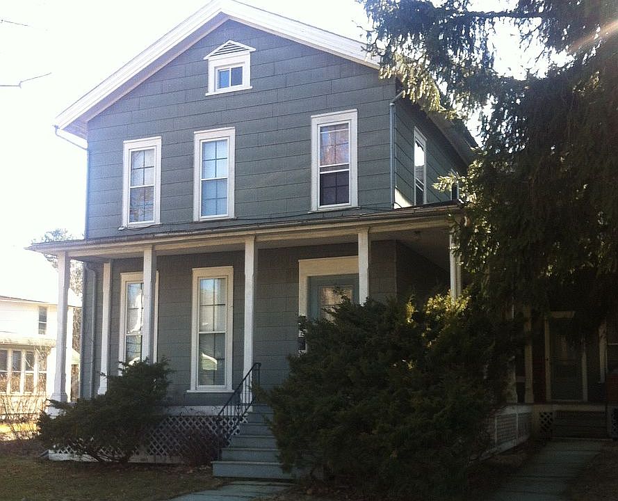 1st image of 38 Pleasant St