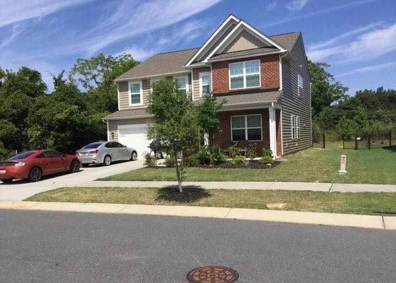2nd image of 1950 Great Balsam Way