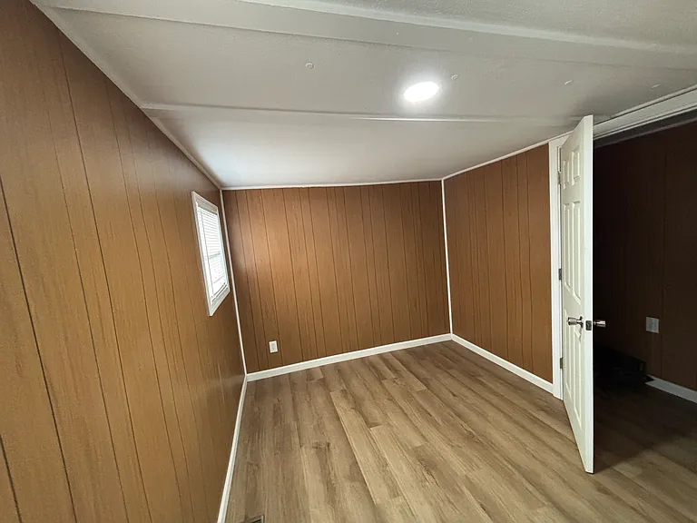 661 Hendricks Rd — Photo 6