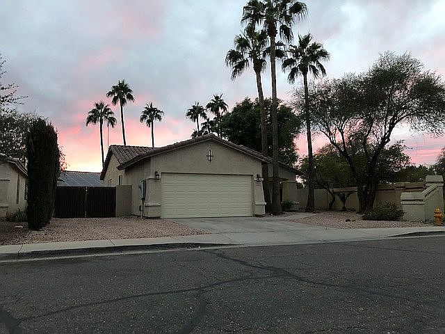 1st image of 3068 N 109th Ave