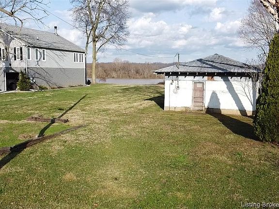 2nd image of  Longview Beach Rd