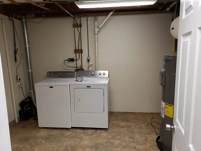 3044 Silent Valley Dr — Photo 28