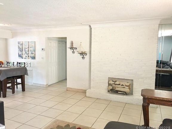 5th image of 1111 Park Dr