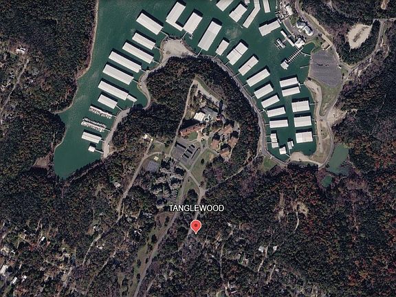 3rd image of 65 Lakewood Ln