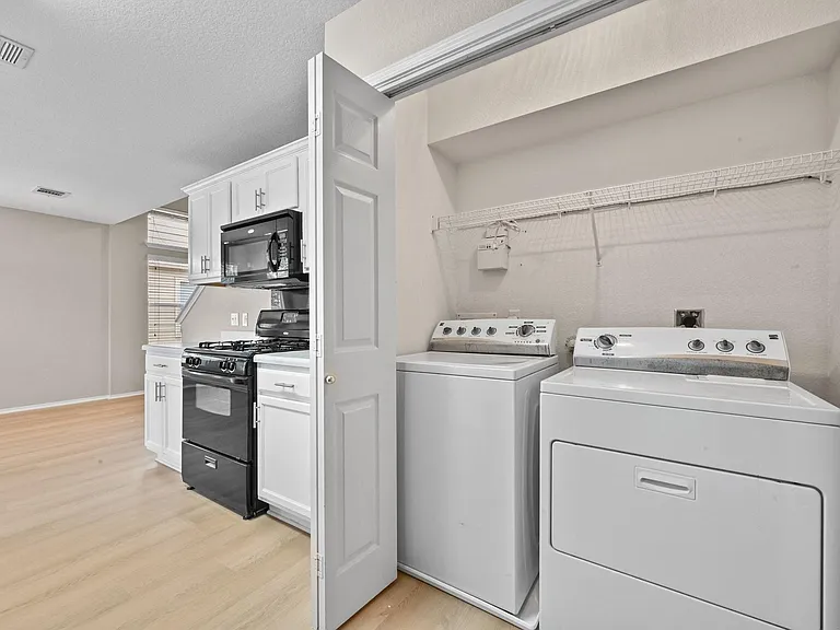 1503 Davis Mountain Loop — Photo 11
