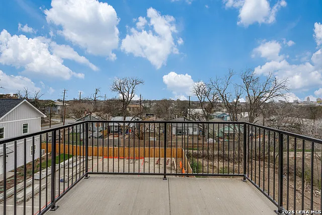 330 E Carson St #2301 — Photo 19
