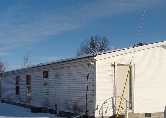 2nd image of 2080 E County Road 330 S