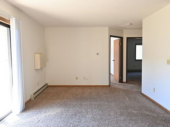 5th image of 1100 N Point Dr #A4