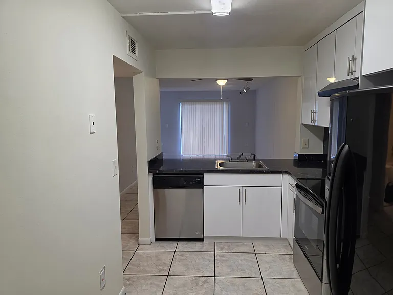 20805 NE 8th Ct #103 — Photo 15
