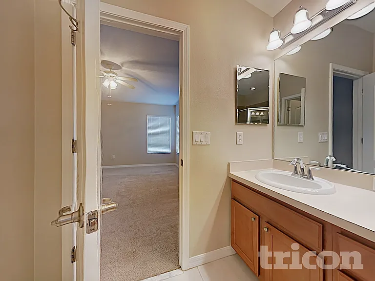 7524 Maroon Peak Dr — Photo 8