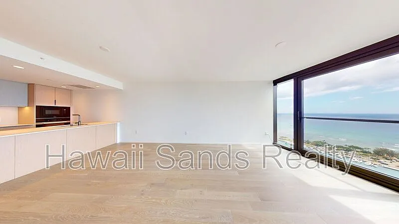 1 bed, 1.0 bath, 734 sqft, $5,600 — Photo 3