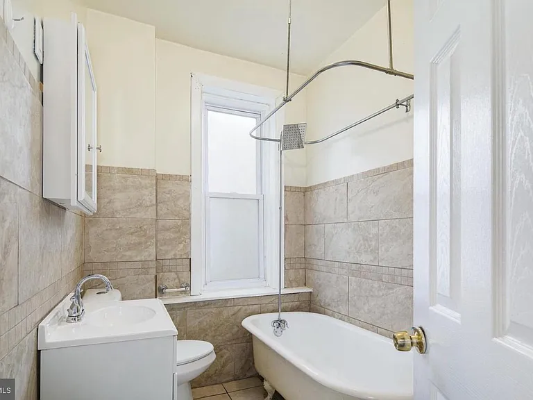 1610 S 24th St #2 — Photo 7