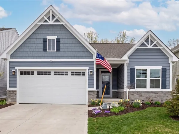 6194 James Dr, Lorain, OH 44053