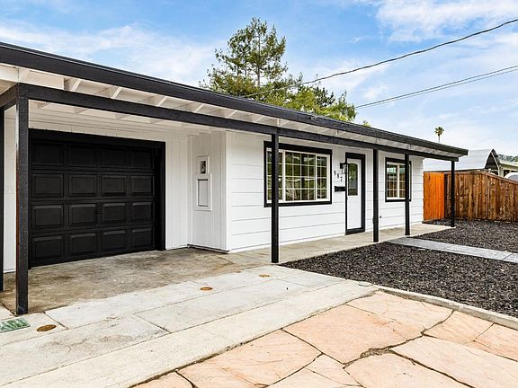4th image of 987 San Clemente Drive