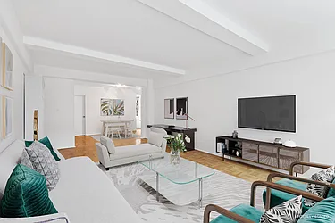 45 West 54th Street, #8C
