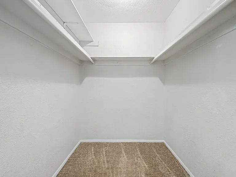 540 N May St #3106 — Photo 14
