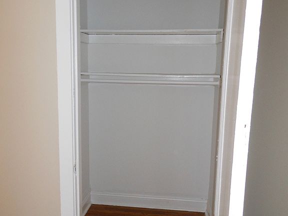 5th image of 2624 S Kingshighway Blvd APT 3S